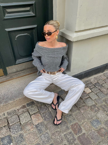 Elinor off shoulder knit - Grey