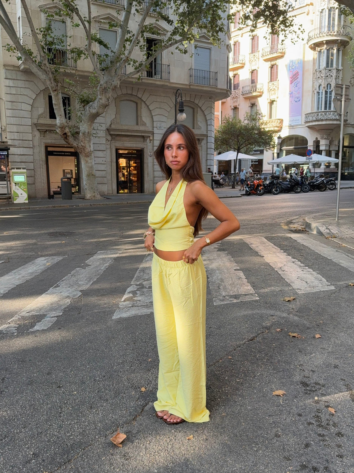 Snuvia halterneck top – Yellow